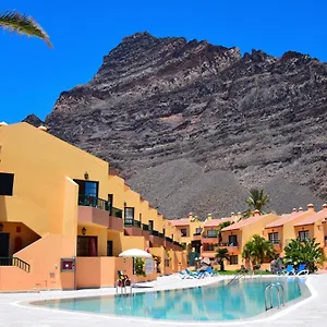 Complejo Tres Palmeras Apartment